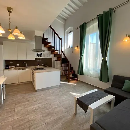 Apartment Airport